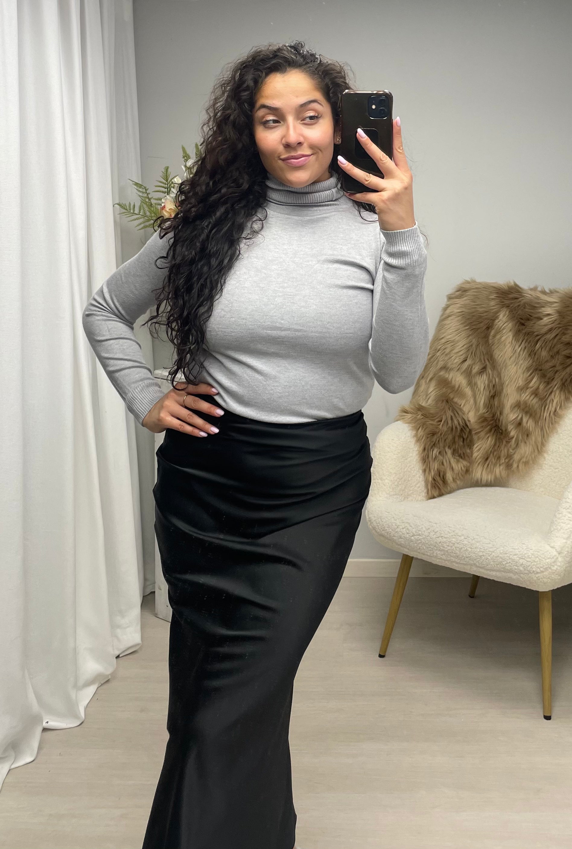 Satin Suzy skirt black