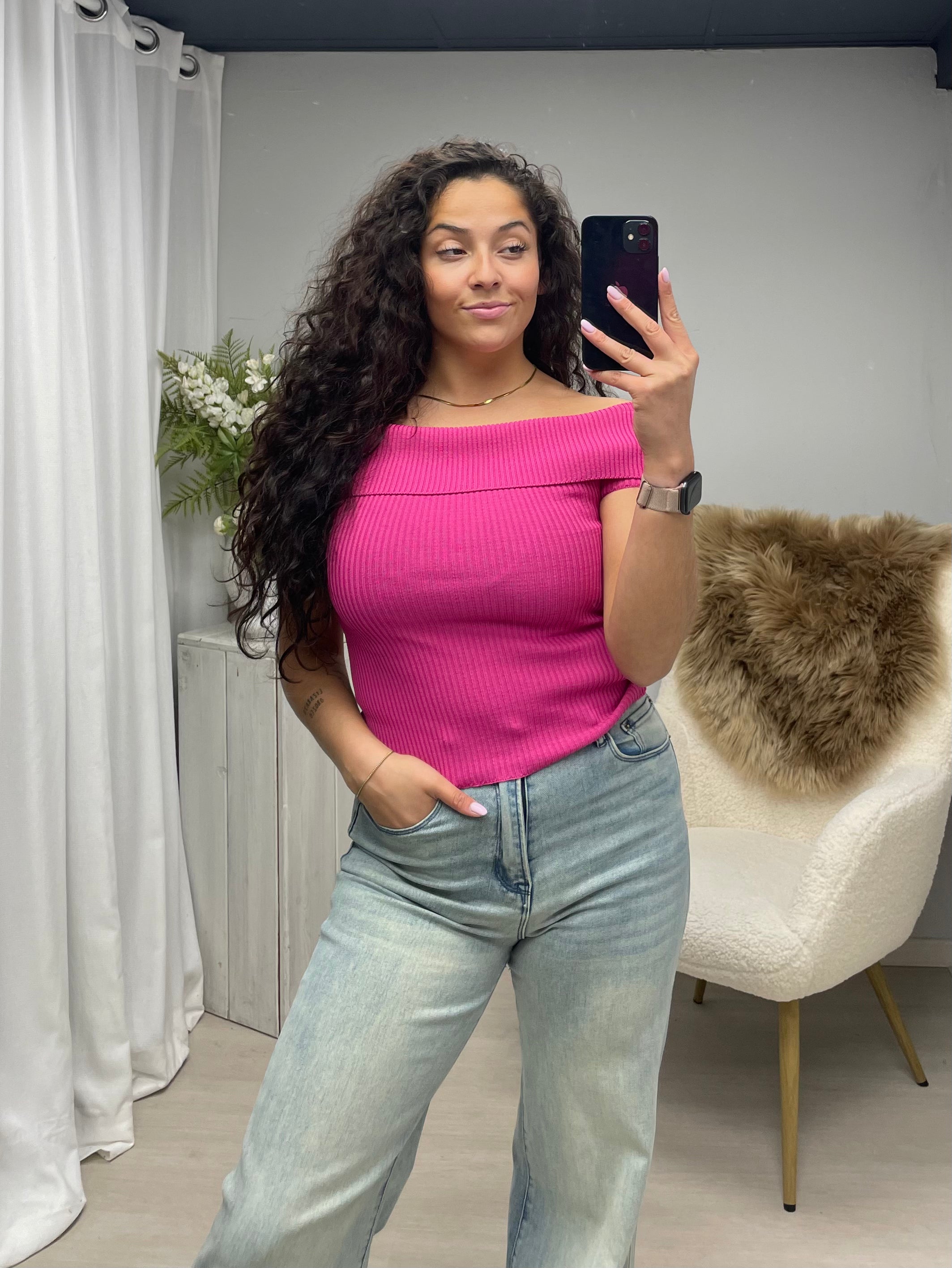 Off shoulder top fuchsia