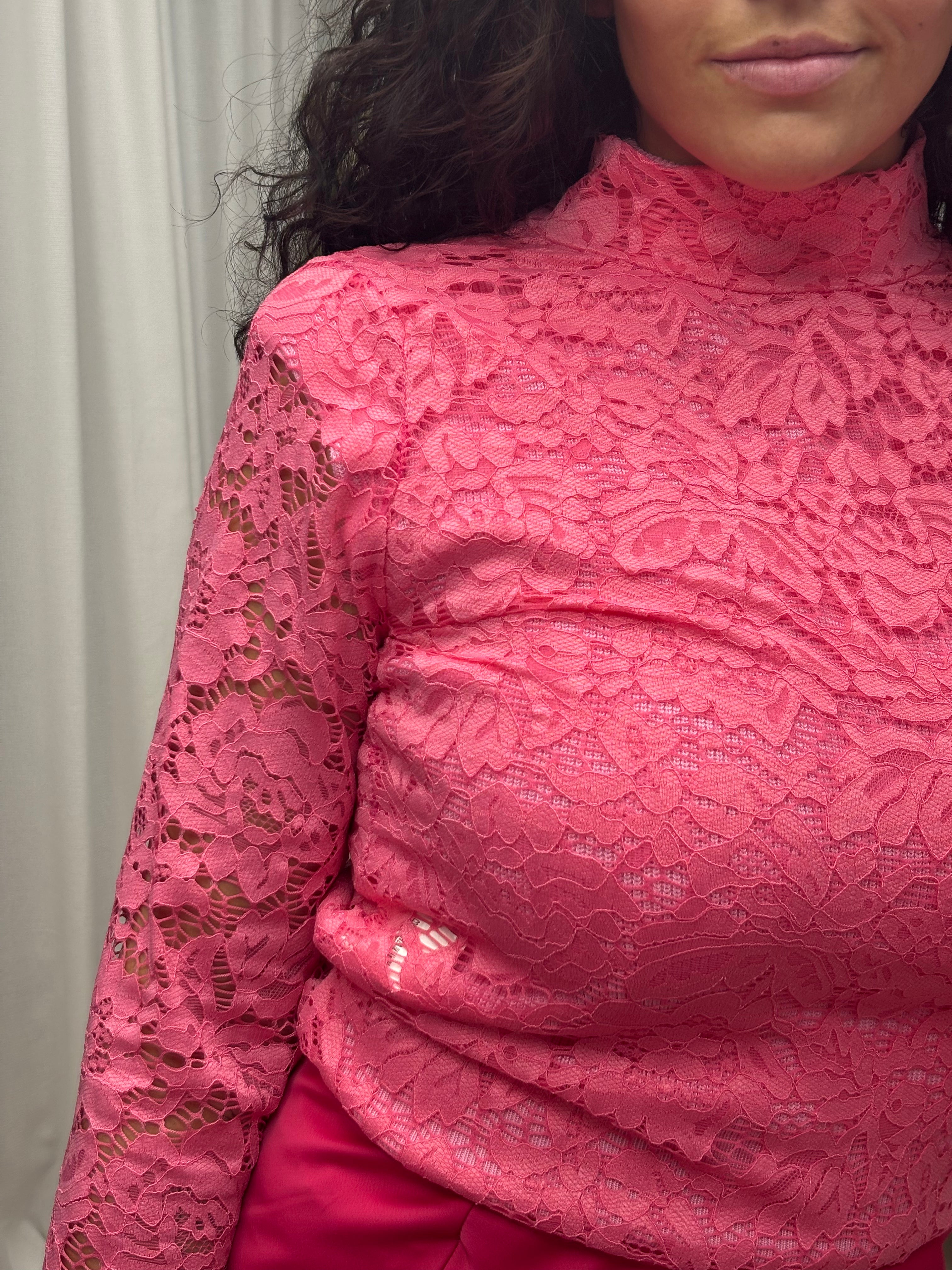 Lace top fuchsia