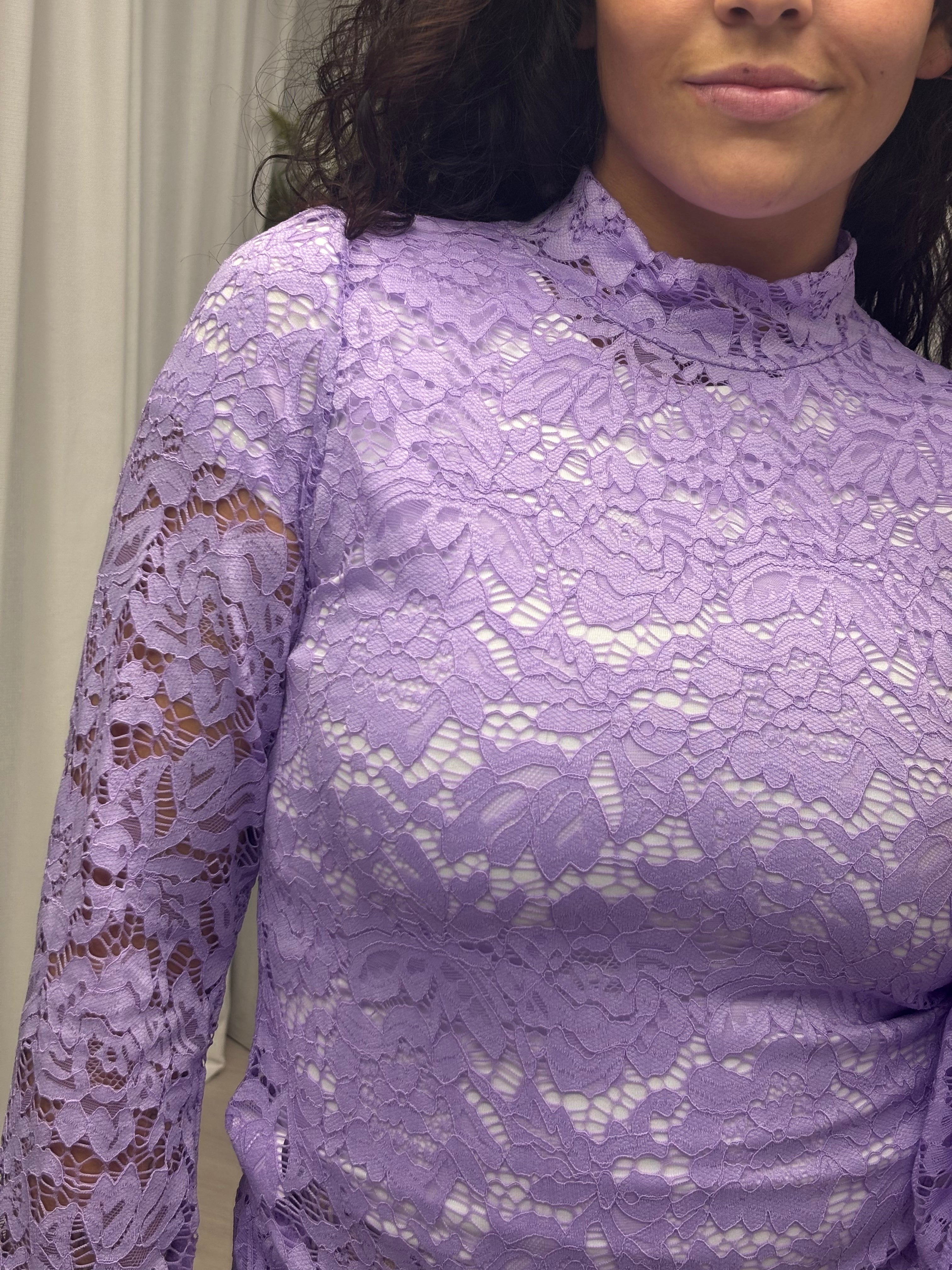 Lace top lila