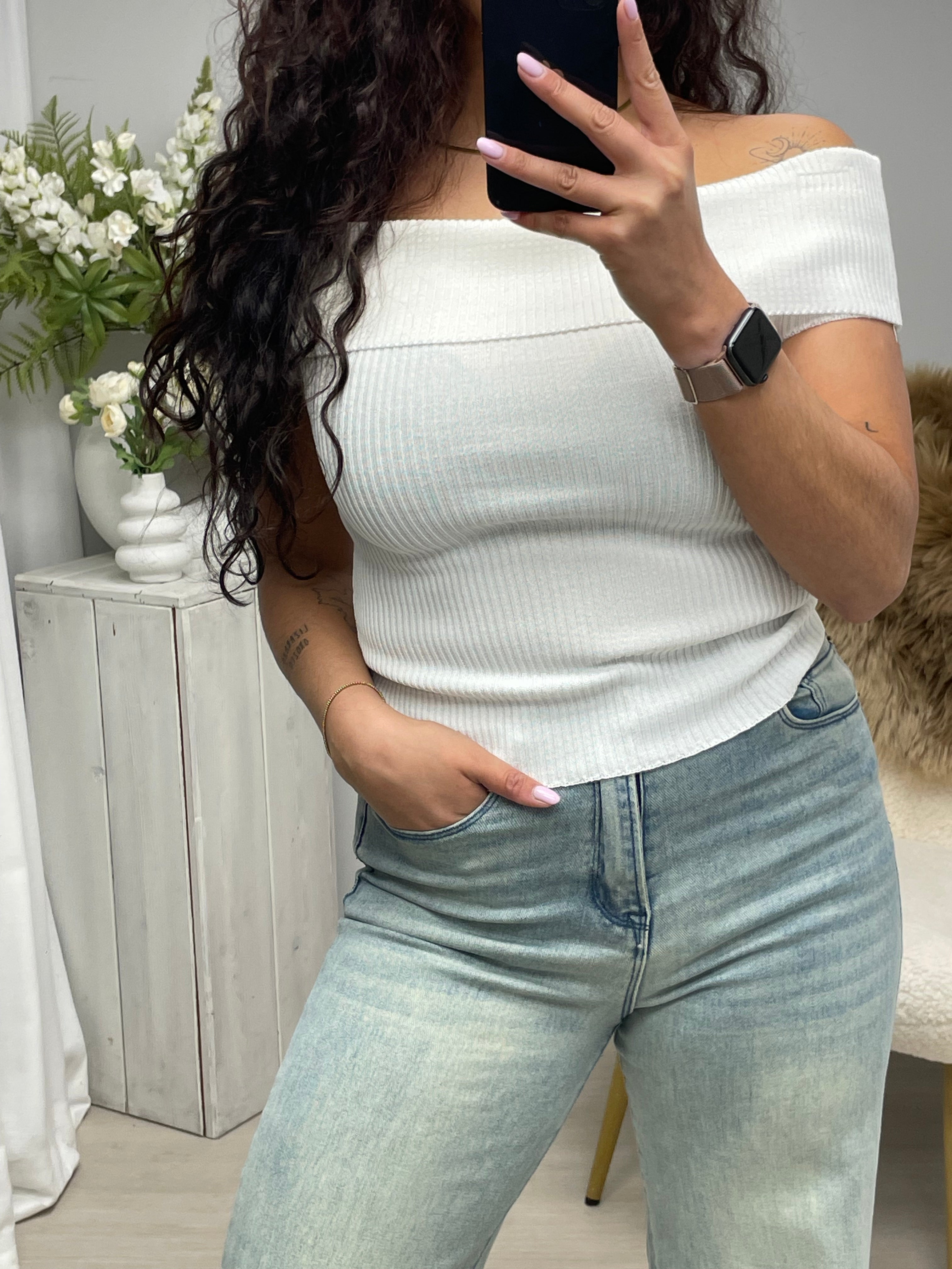 Off shoulder top white