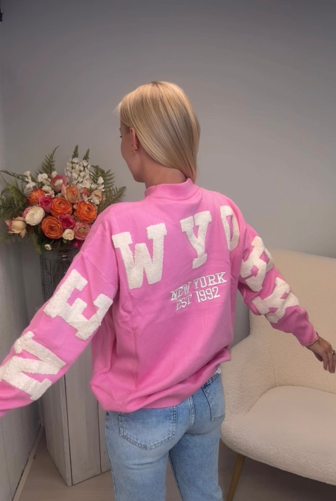 New York sweater pink