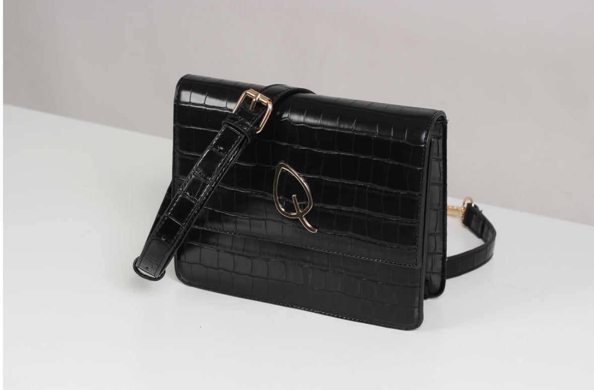 Qustoz Gina The Black Classic Bag