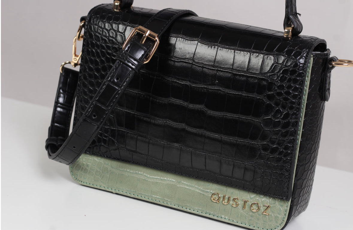 Qustoz Savana Authentic Black & Green Bag