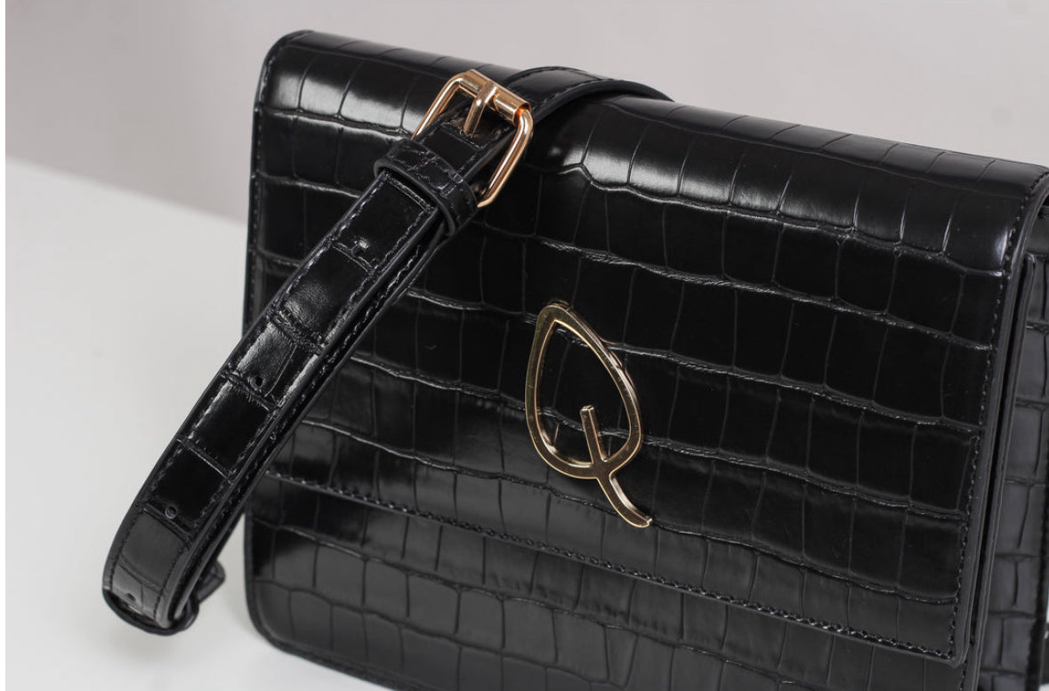 Qustoz Gina The Black Classic Bag