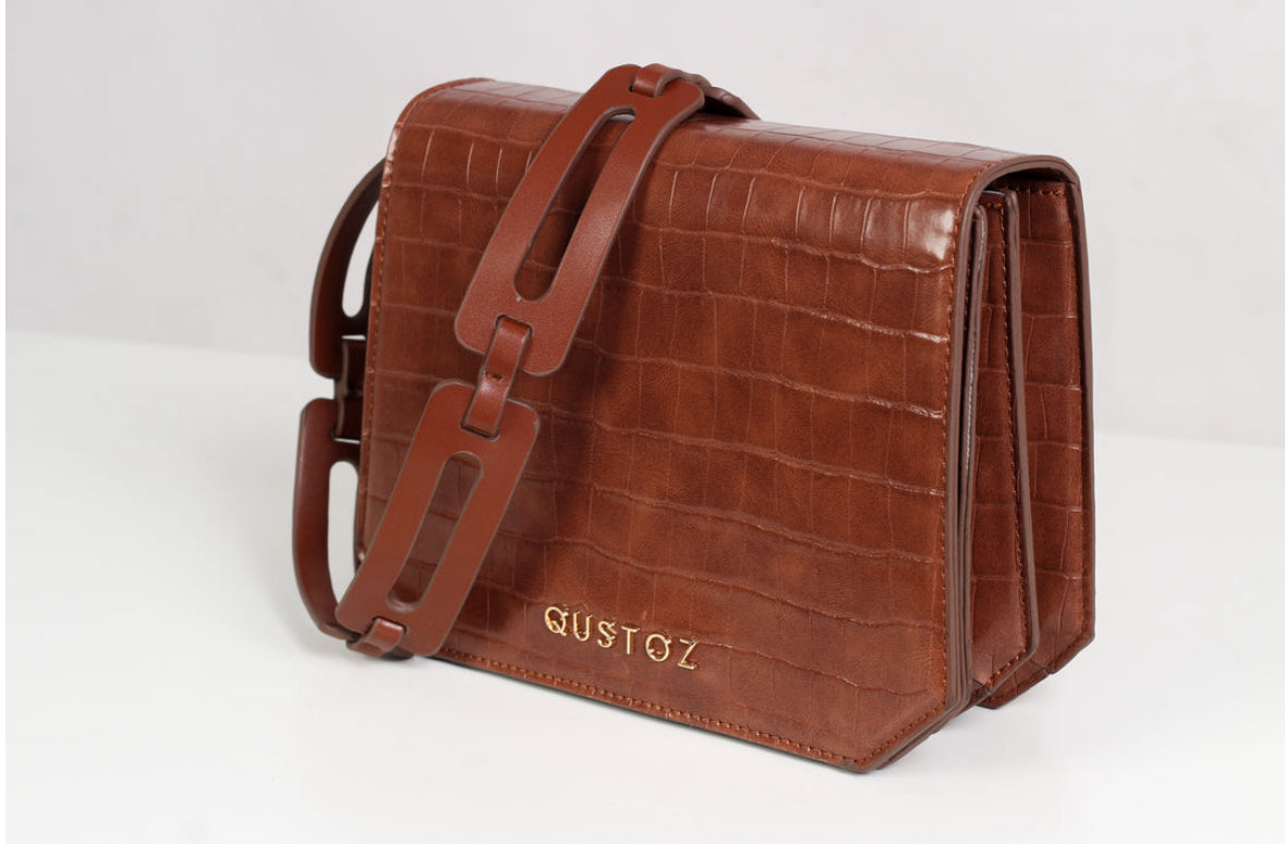 Qustoz Meryem Stylish Multi Layered Brown Bag