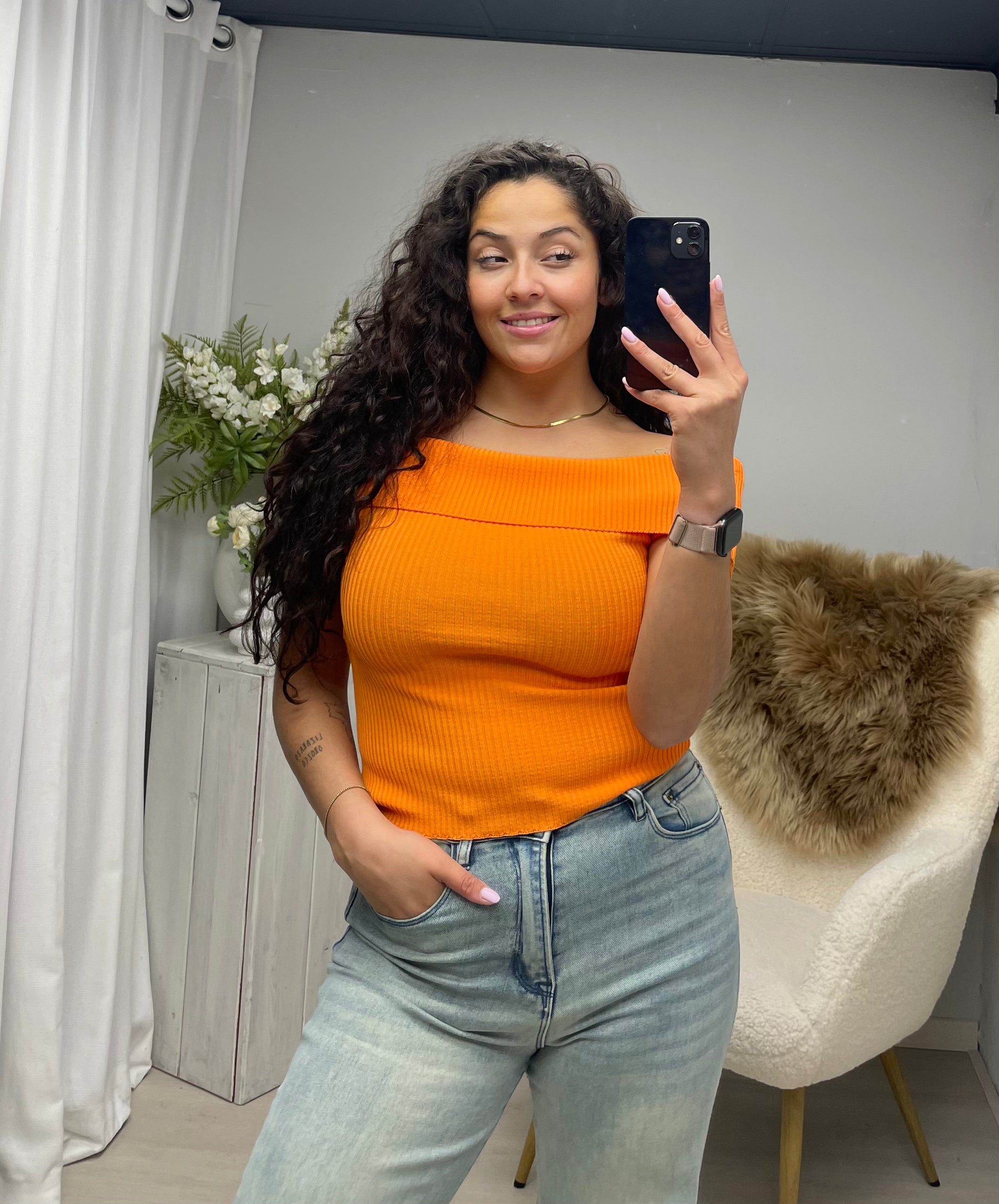 Off shoulder top oranje