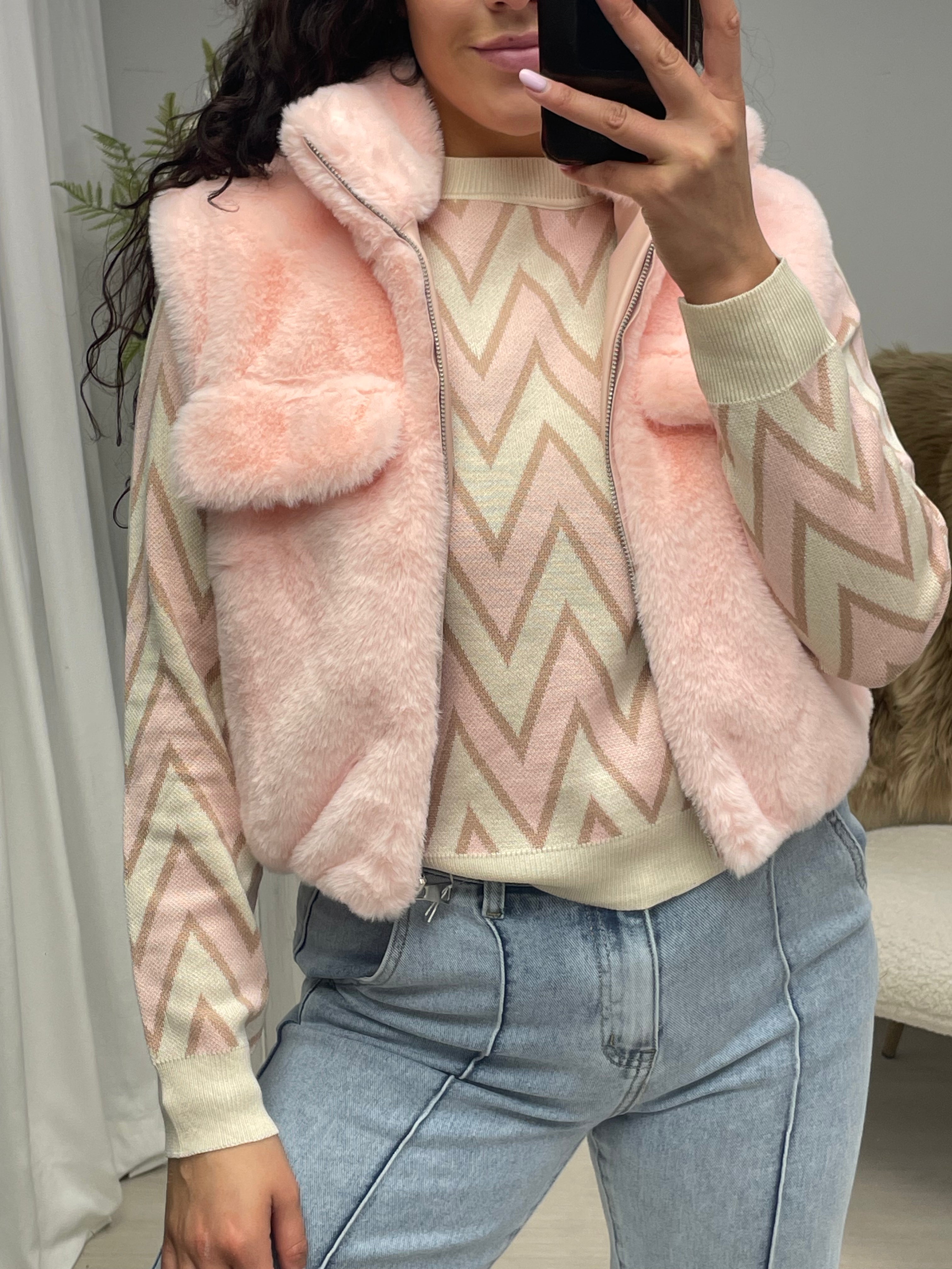 Furry gilet pink