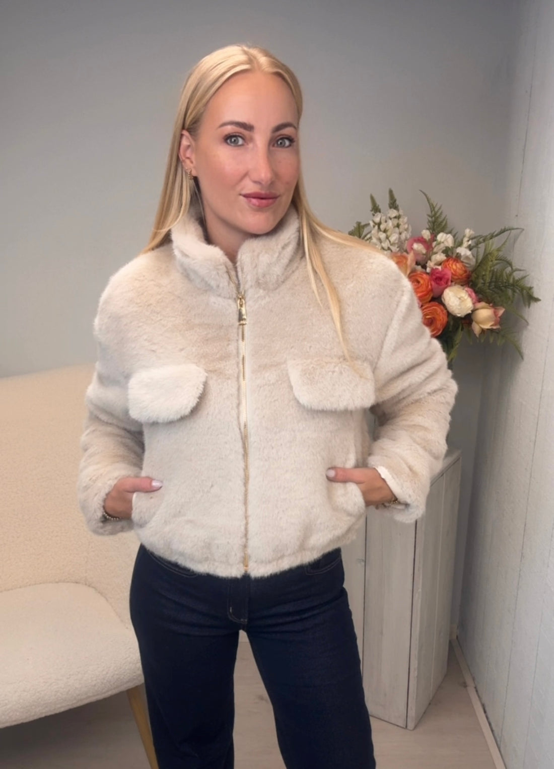 Furry Jacket beige